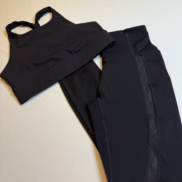 Fabletics Set/2 Sports Bra/High Rise Leggings Motion 365 Black Trendy Workout - Picture 1 of 15